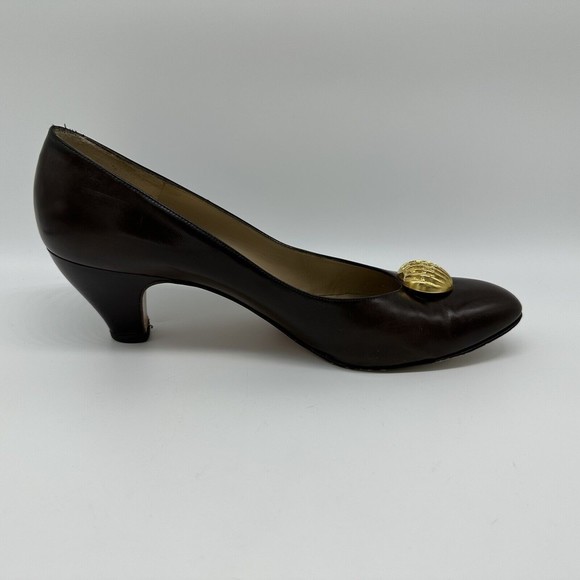 Salvatore Ferragamo Pumps 7 B Brown Gold Hardware Closed Toe Heels Shoes Italy - Picture 5 of 14